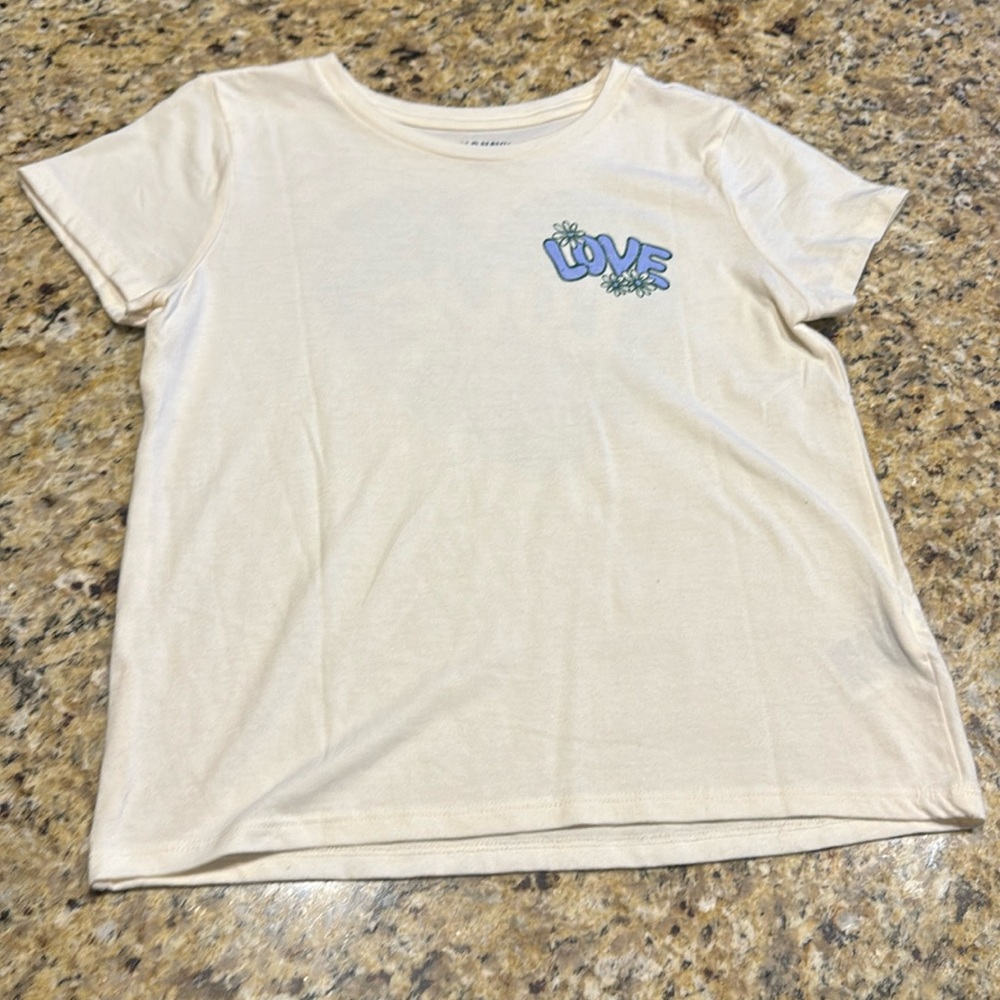 Girls Old Navy love T-shirt